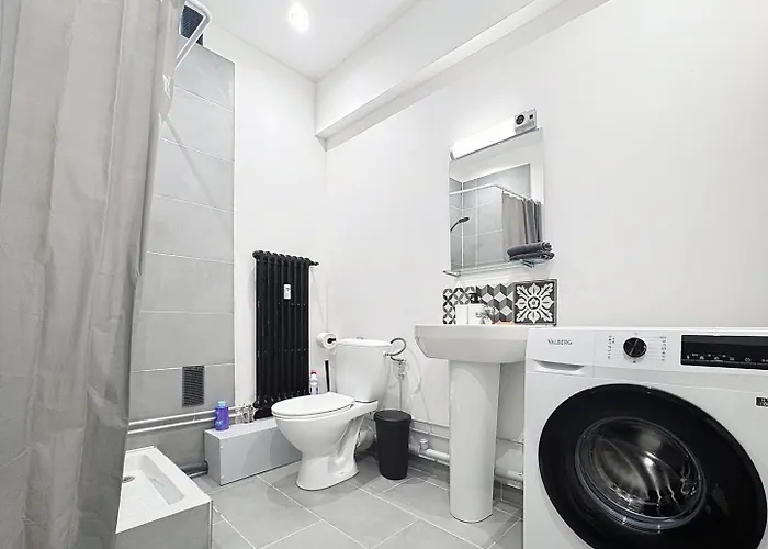 Le Proche Gare Apartamento *